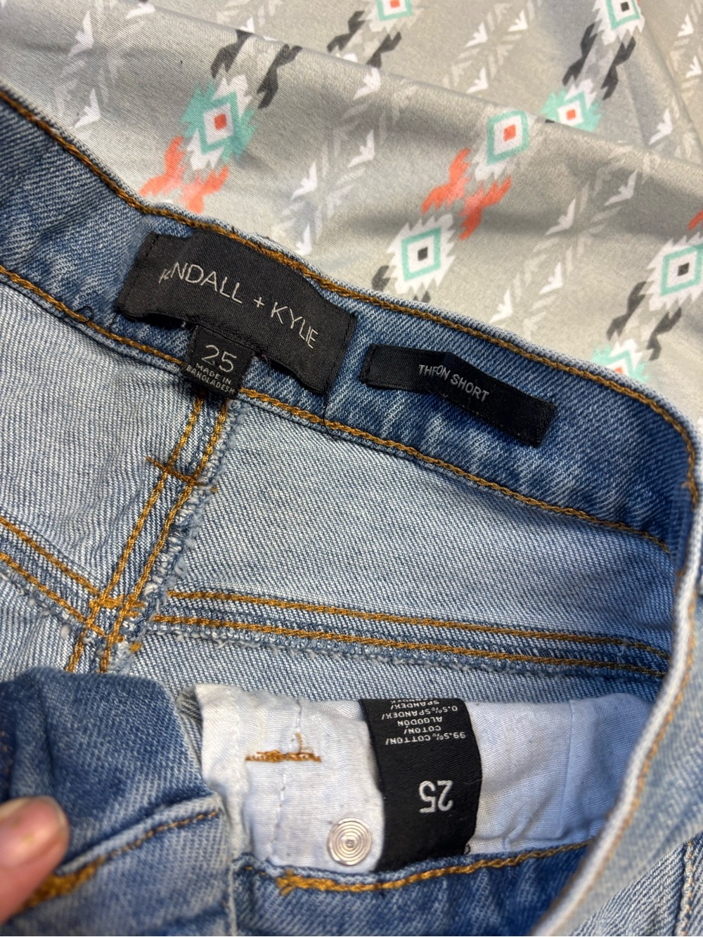 🍄Kendall & Kylie Light Blue Distressed Denim Jean Shorts - Picture 2 of 3